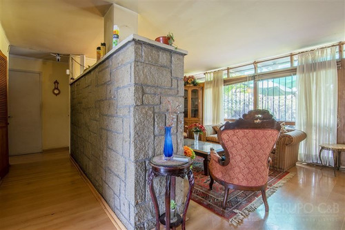 Imagen 3 de 19 de Casa En Venta De 5 Dorm. En Las Condes