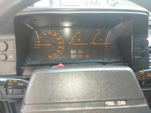 Mazda 323 Coupe - Modelo 93