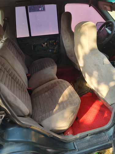 Jeep Grand Cherokee Laredo L6 4x2 At