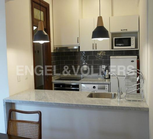 Imagen 13 de 16 de Apartamento Amoblado En Palacio Salvo - Id 3301