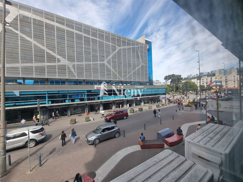 Céntrico Local Comercial En Arriendo - Caupolicán/barros