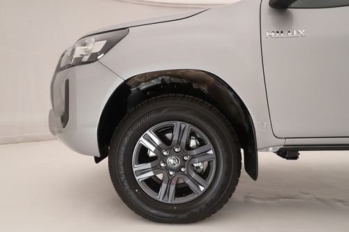 Toyota Hilux Pick-up 2.4 Cd Sr 150cv 4x2 At Cr7