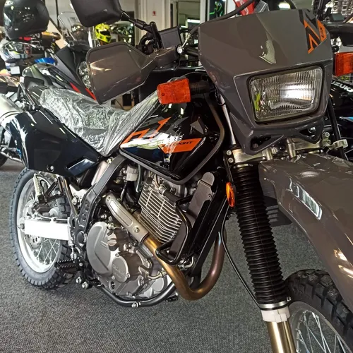 Enduro Suzuki Dr650 Se 2024 Japón - Financia Bbva