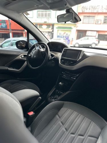 Peugeot 208 1.6 16v Griffe Flex Aut. 5p