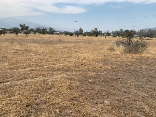 Se Vende Parcela De 5100m2 En Colina 