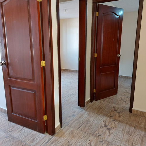 Se Vende Casa En Conjunto, Al Norte De Quito