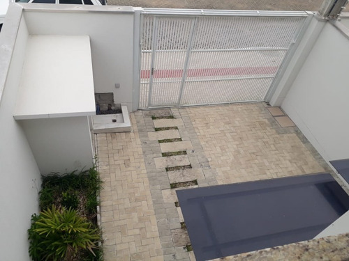 Amplo Sobrado Em Balneário Camboriú !!! - Sb00146 - 4266851