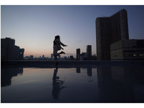 Lente Sony SEL11F18 11 mm f/16-F/1.8 com montagem Sony E cor preto