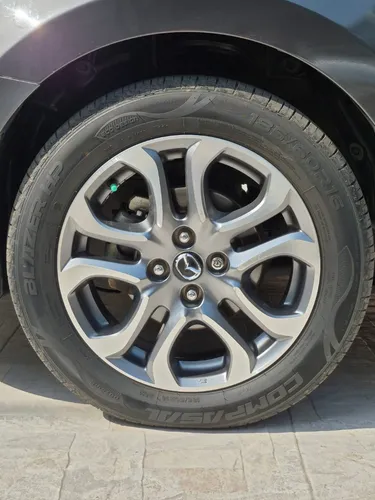 Mazda 2 GRAND TOURING LX