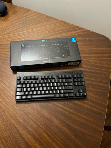 Teclado Logitech G Pro