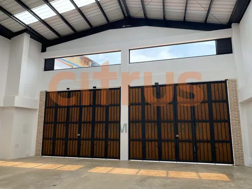 Bodegas En Arriendo Centro 643-8182171