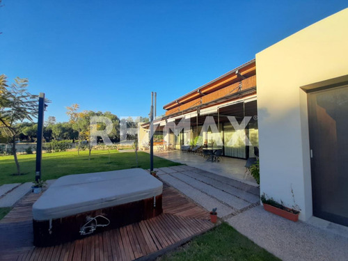Casa En Condominio En Venta En Balvanera Country
