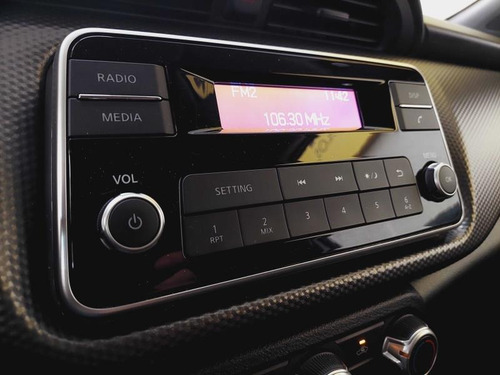 Imagem 9 de 15 de Nissan Kicks 1.6 16v Flexstart S 4p Xtronic 2017/2018