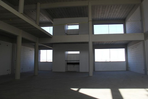 Imagem 2 de 14 de Prédio Comercial 1300 M2 Bem Localizado Em Carapicuiba J.06