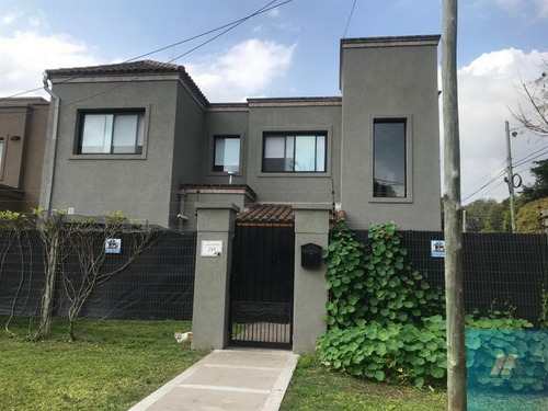 Imagen 1 de 19 de Venta Casa Bella Vista