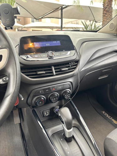 Chevrolet Onix plus 1.0 Lt 4p