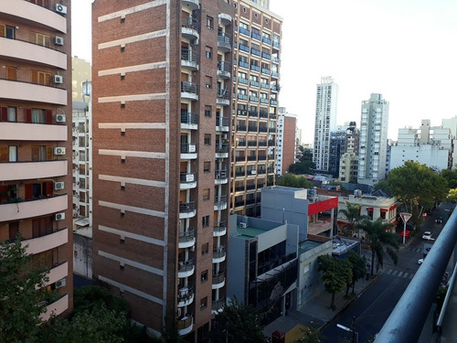 Imagen 2 de 14 de Venta De Departamento En Las Lomitas