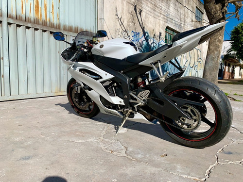 Yamaha R6