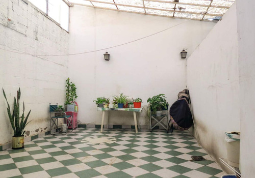 Venta/permuta Casa 4 Ambientes Con Local