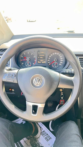 Imagen 8 de 14 de Volkswagen Fox 2013 1.6 Comfortline 3 P