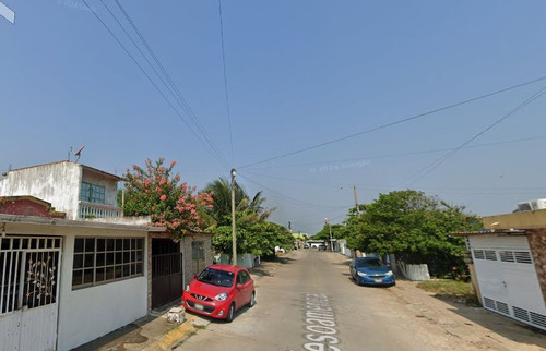Casa En Venta En Ciudad Olmeca Veracruz Cl.