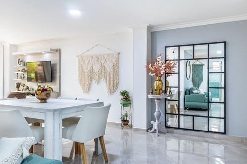 Imagen 1 de 22 de Venta De Apartamento Remodelado En El Poblado, Lalinde
