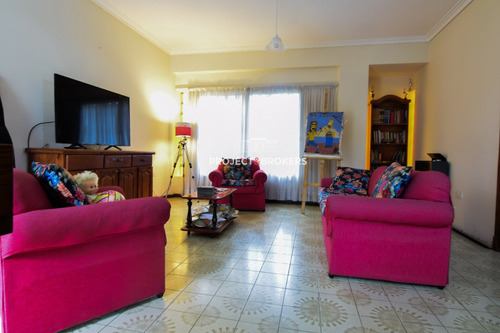 Preciosa Casa En Castelar