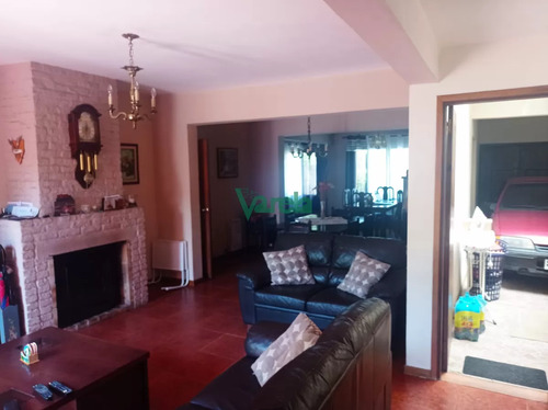 Casa Venta Punta Gorda 5 Dormitorios Living Con Estufa Escritorio Y Gge