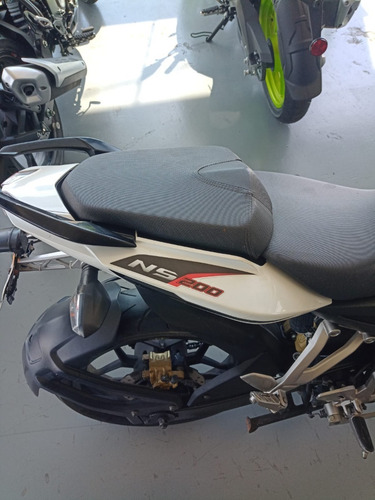Imagen 8 de 15 de Bajaj Rouser Ns 200