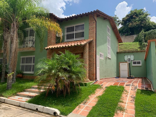 Vende Townhouse Amoblado Urb.el Rincón - Res. Altos Del Rincón.