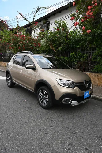 Renault Stepway 1.6 Dynamique / Intens Automática