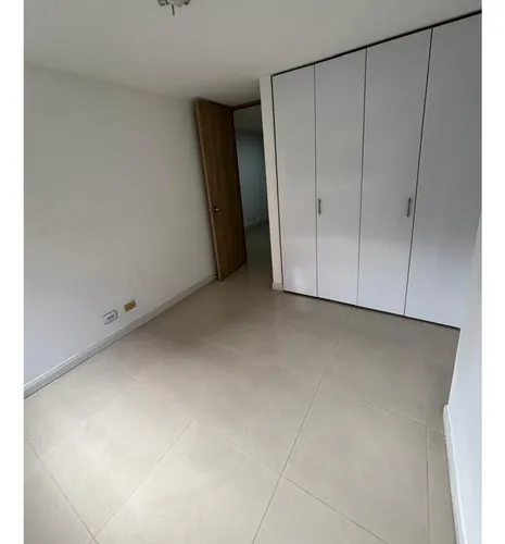 Apartamento Piso 5 Unidad Completa-cumbres- Envigado