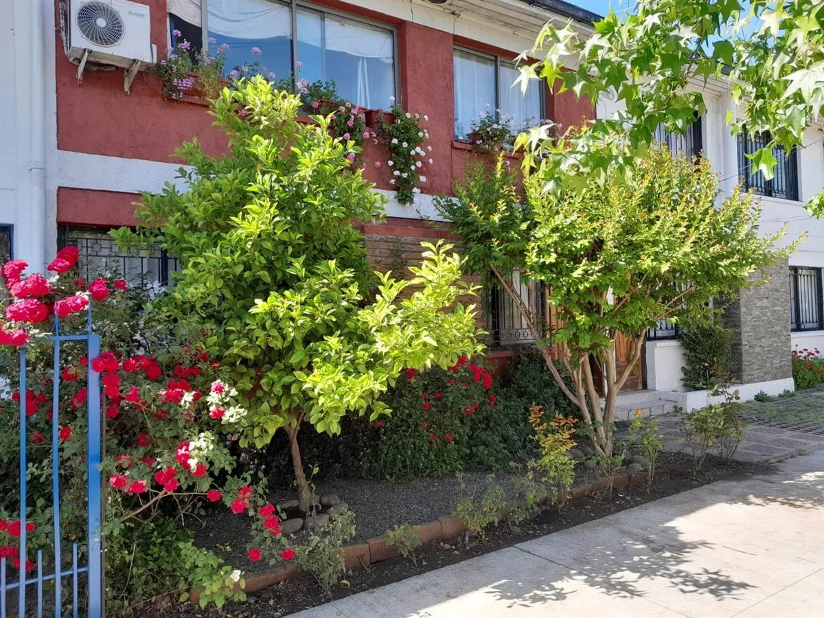Imagen 1 de 14 de Casa En Venta De 4 Dorm. 2 Baños, En Talca