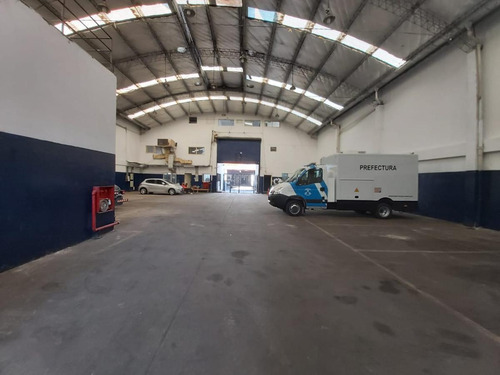 Imagen 3 de 4 de Deposito Con Oficinas 1450 M2 Totales En El Barrio De La Boca, Con Renta