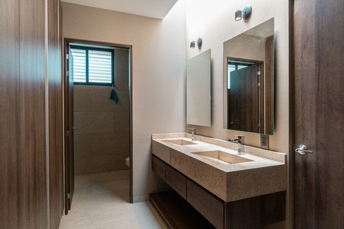 Estrena Residencia En Altozano, De Autor, 3 Recamaras, Sala Tv, Jardín, Luxury