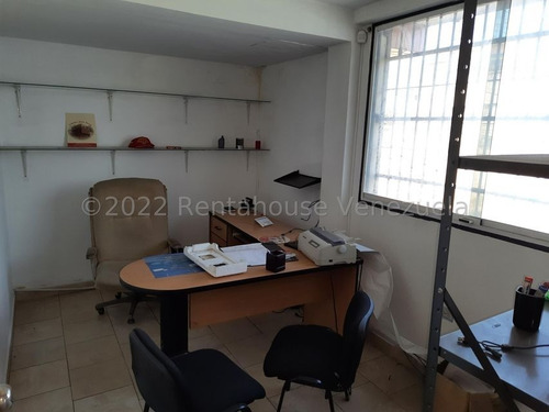 Imagen 9 de 14 de Leida Falcon Rentahouse Vende Edificio En La Candelaria Valencia 22-20232 Lf
