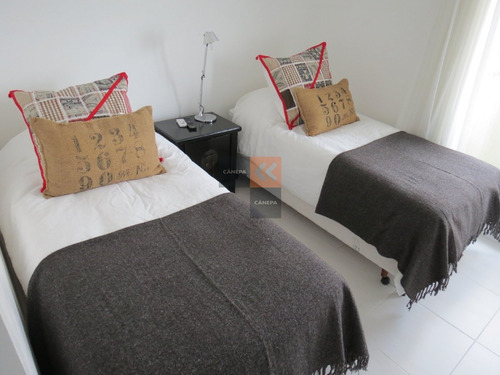 Brava Piso Alto Impecable- Ref: 4797