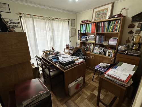 Ideal Para Remodelar/ Apumanque/ 4d3b/las Condes/oneprop.cl