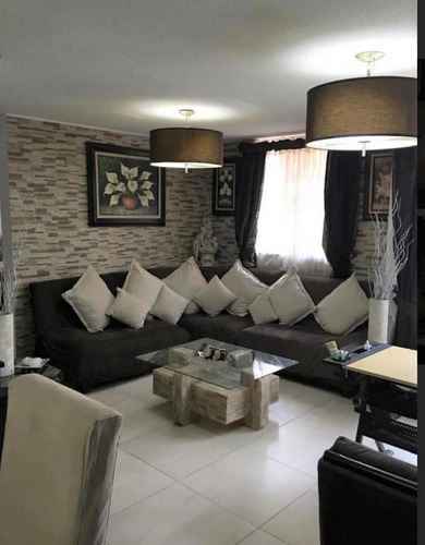 Casa En Venta Con Accesoria En Calle 47 Colonia Ignacio Zaragoza Alcaldia Venustiano Carranza Me
