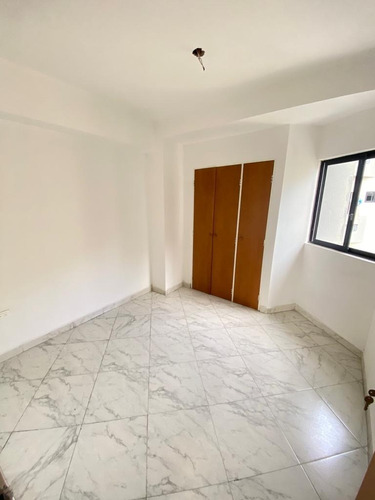 Imagen 6 de 23 de Fernando Guerrero Vende Apartamento En Res Iguazu, Valles De Camoruco