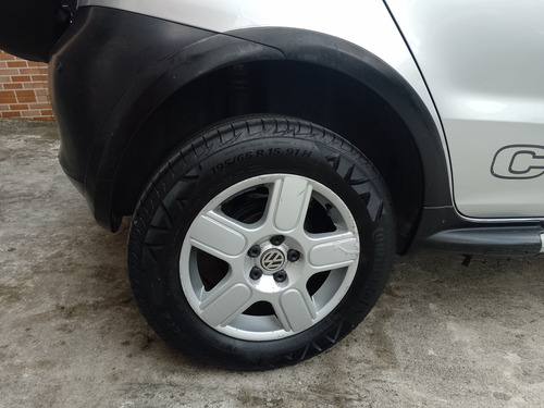 Volkswagen Crossfox 1.6 Total Flex 5p