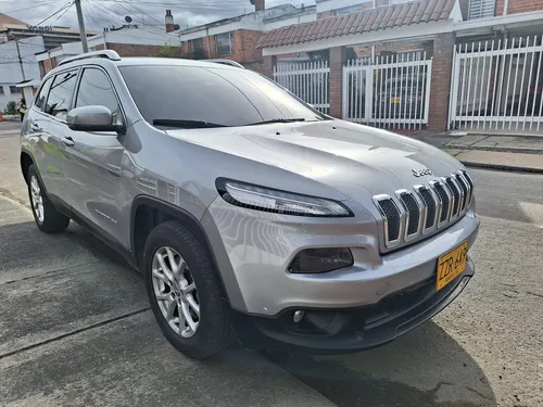 Jeep Cherokee 3.2 Longitude
