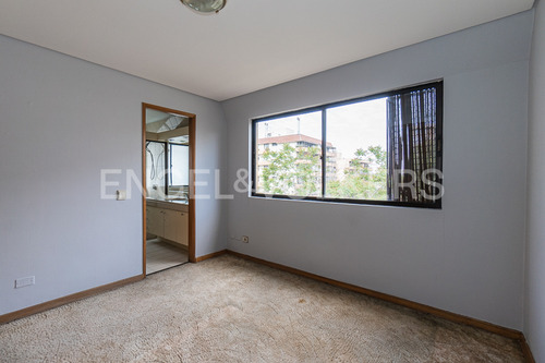 Penthouse - Europa/ Ricardo Lyon