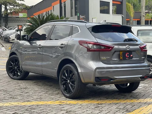 Nissan Qashqai Midnight