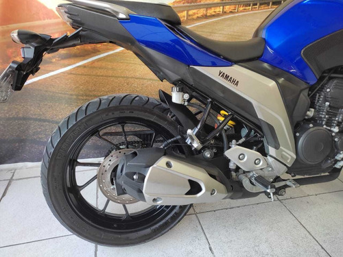 Imagem 4 de 8 de Yamaha Fazer 250. Abs