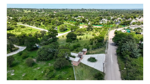 Imagen 8 de 9 de Lote En La Adela Barrio Cerrado - Unquillo
