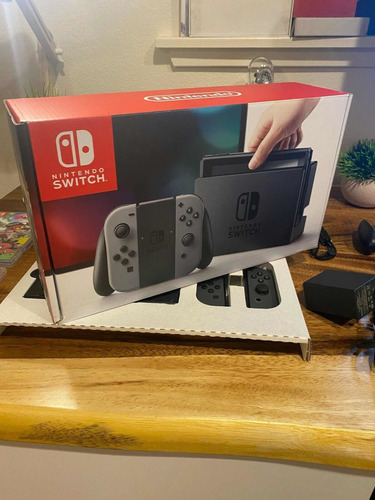 Imagen 2 de 7 de Nintendo Switch Console