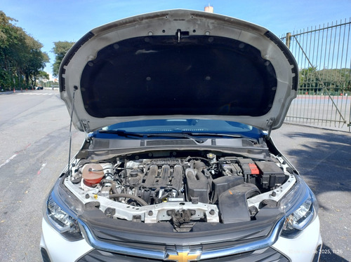 Chevrolet Onix plus 1.0 LT, 3 cilindros, 6 marchas aspirado.