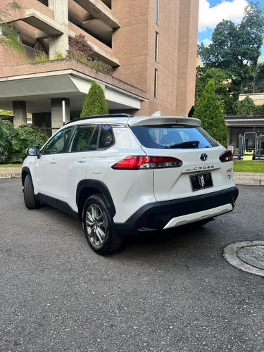 Toyota Corolla Cross Xei Hibrida