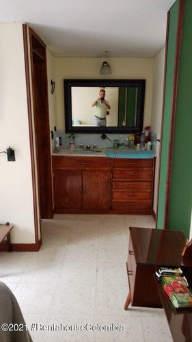 Imagen 26 de 30 de Vendo Comercial En Morato(bogota) C.m 23-762